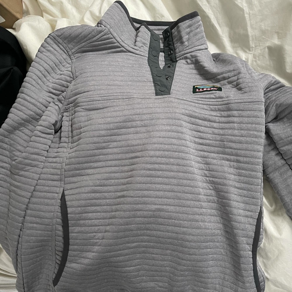 LLBean snap quarter sweatshirt XS petite. Like new